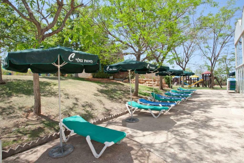 קיסריה Holiday Garden Apartment מראה חיצוני תמונה